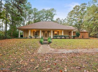 200 Peachtree Dr, Byram, MS 39272