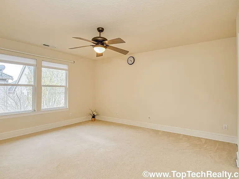 12852 NW Bayonne Ln — Photo 13