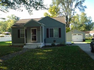 56553 Crescent Dr, Osceola, IN 46561