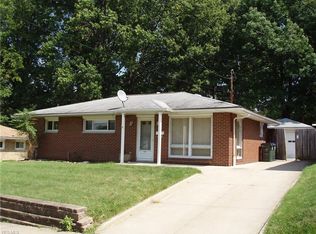 1677 Underwood St, Cuyahoga Falls, OH 44221