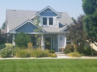 940 E Winding Creek Dr, Eagle, ID 83616