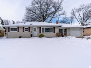 3904 35th St, Rock Island, IL 61201