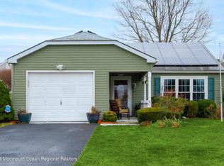 66 Redhill Rd, Manchester, NJ 08759