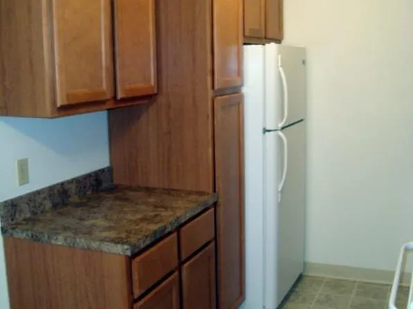 2908 Treeside St NW APT B, Canton, OH 44709