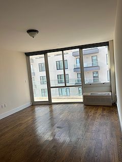 3rd image of 38-12 32nd St #5R