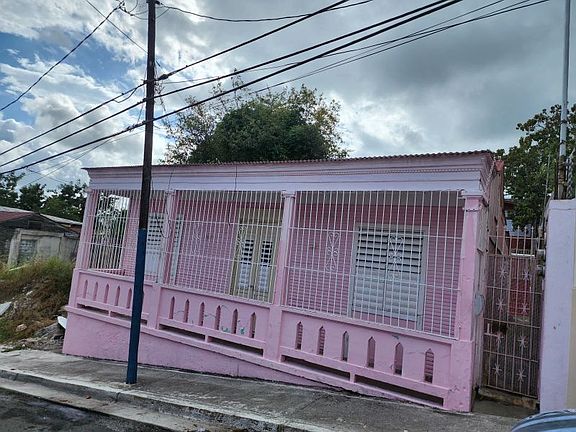 2nd image of Calle Pacheco Bo Pueblo