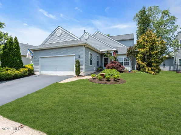 8 Byron Drive, Manchester, NJ 08759