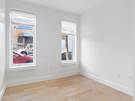4th image of 245 Johnson Ave #1B