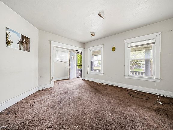 6th image of 10022 Adams Ave
