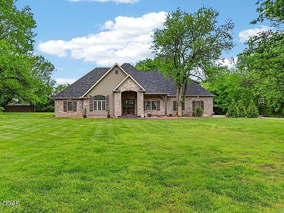 4th image of 2335 Ressie Dr