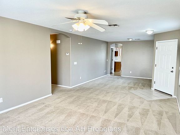4th image of 15558 W Banff Ln