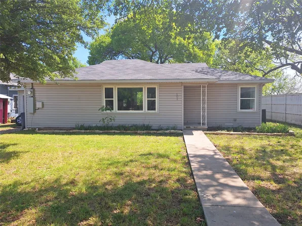 502 N Church St, Decatur, TX 76234