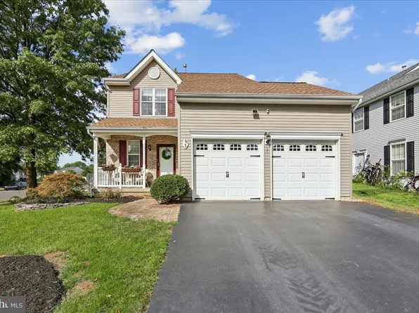 1 Clydesdale Dr, Burlington, NJ 08016