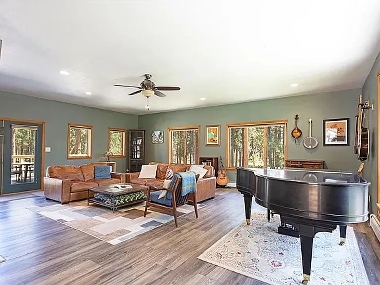 4020 Wakantanka Way — Photo 17