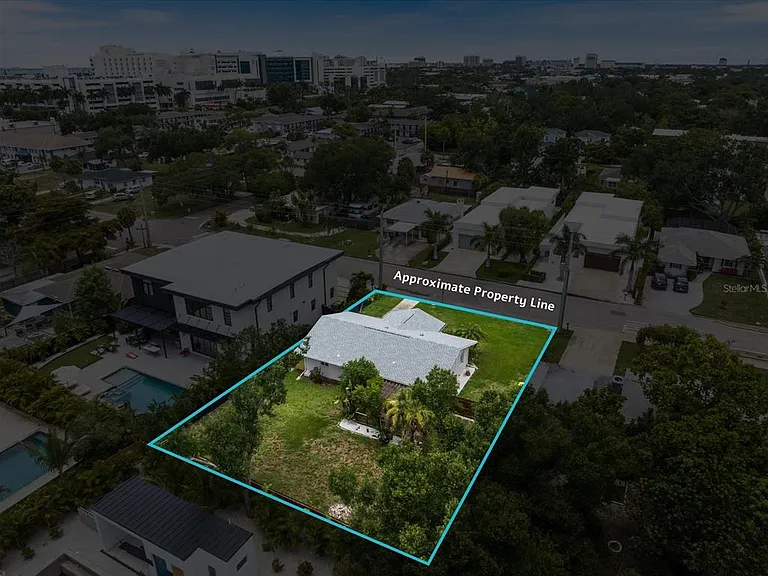 2126 Hyde Park St — Photo 36