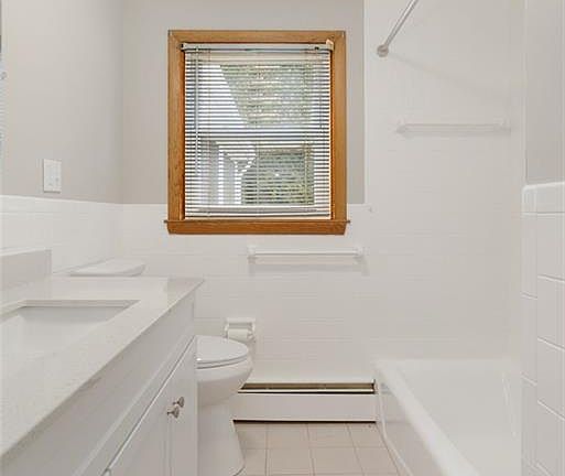 4th image of 18 Laurel Ln