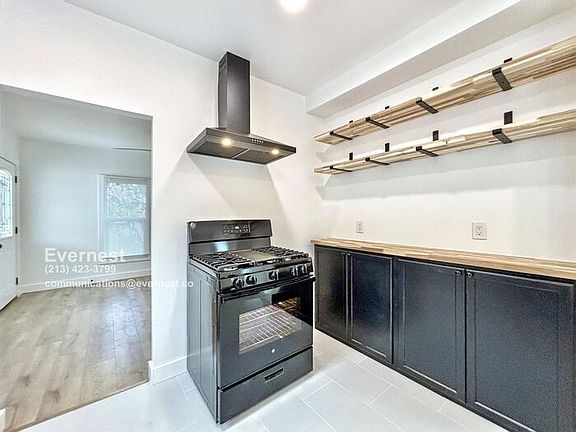 3rd image of 3048 Guirado St