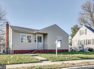 412 S Warwick Rd, Magnolia, NJ 08049