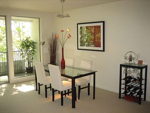3rd image of 46 W Julian St Unit 325