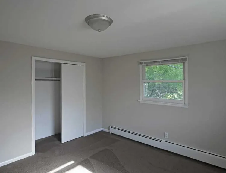 Bay Terrace — Photo 7