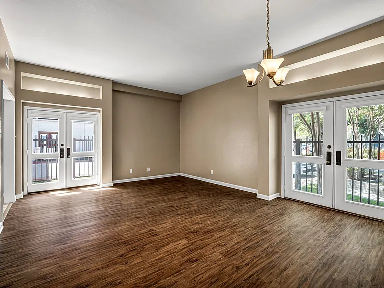 The Tuscany Apartments — Photo 17