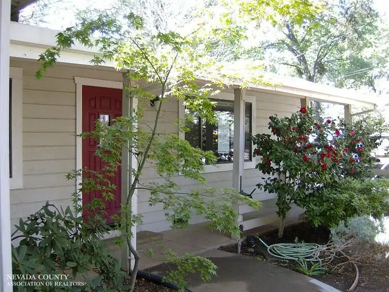12381 Sunset Ave — Photo 2