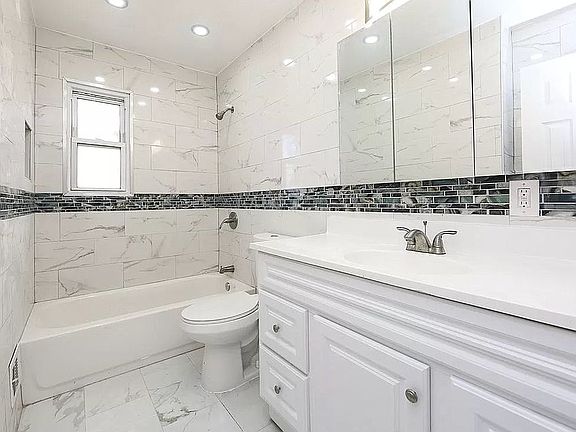 3rd image of 111-05 135th St