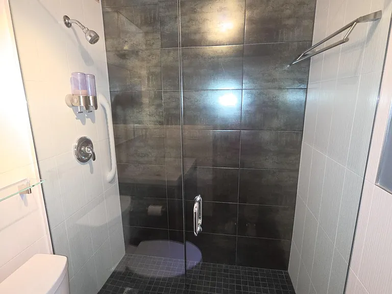 1555 N Sandburg Ter #305 — Photo 21