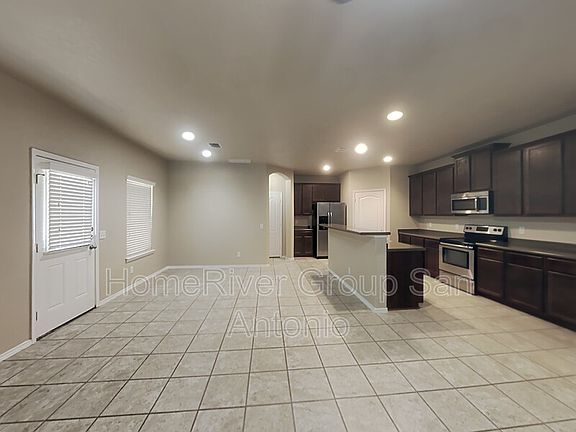 4th image of 10439 Rosewood Crk
