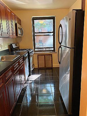 3rd image of 6939 Yellowstone Blvd #8