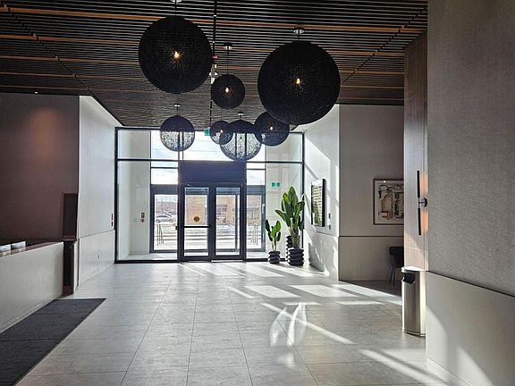 3rd image of 15 Skyridge Dr #502