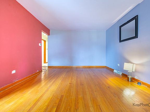 3rd image of 15214 Evers St