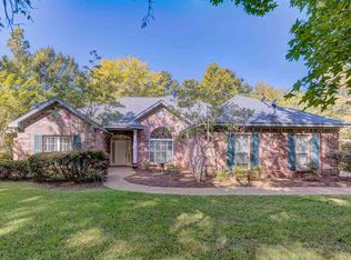 1035 Suzanna Dr, Raymond, MS 39154