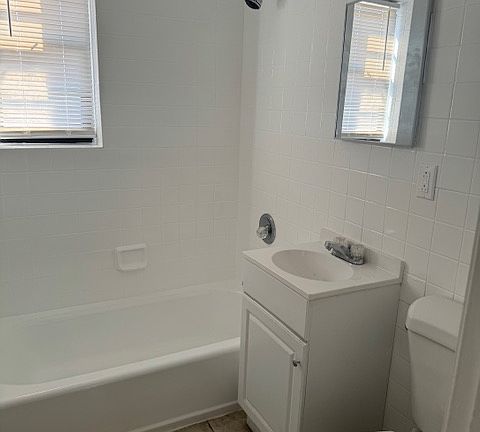 3rd image of 1930 Marseille Dr #1