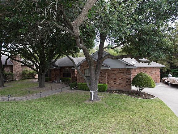 4th image of 545 Ten Mile Dr