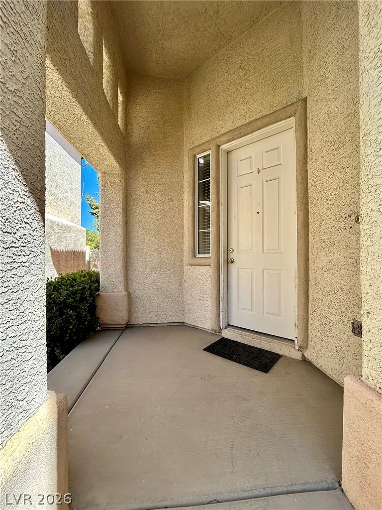 4 bed, 3.5 bath, 1885 sqft, $2,025 — Photo 3