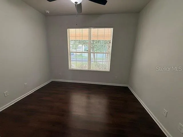 7622 Colbury Ave — Photo 20