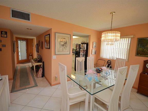 5th image of 1000 SW 128th Terrace #201V