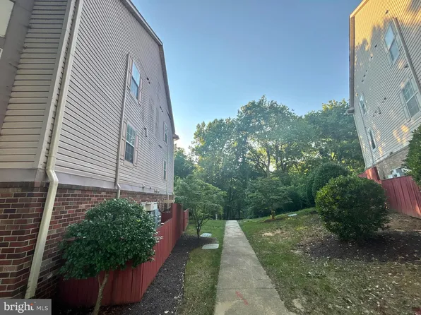 9704 Lake Pointe Ct, Upper Marlboro, MD 20774