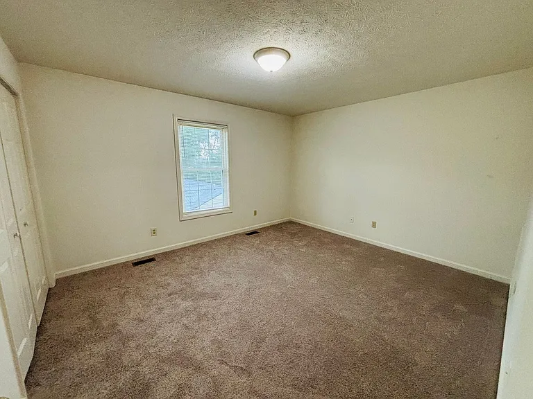 105 Majestic Dr — Photo 15