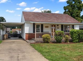 1313 9th St, Vienna, WV 26105