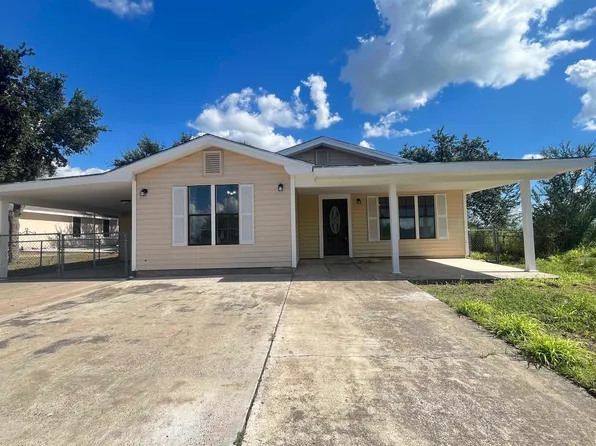 2382 Lago Vista Dr, Zapata, TX 78076