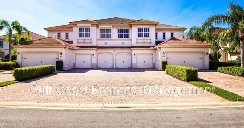 3 bed, 2.0 bath, 2188 sqft, $2,350 — Photo 1