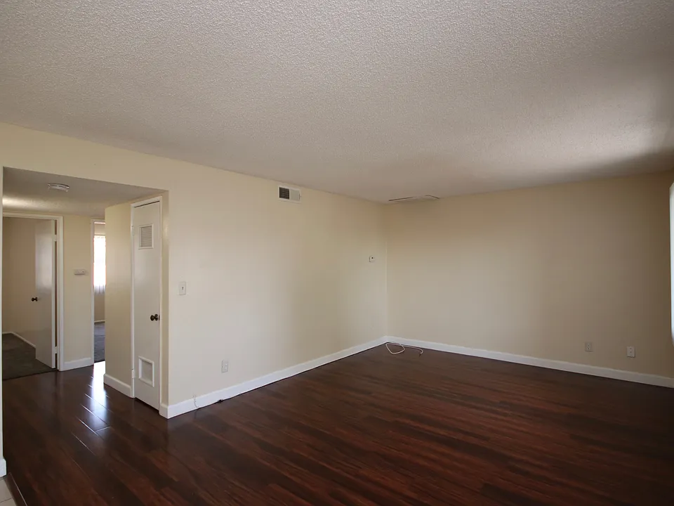 511 N Avenue 66 #C