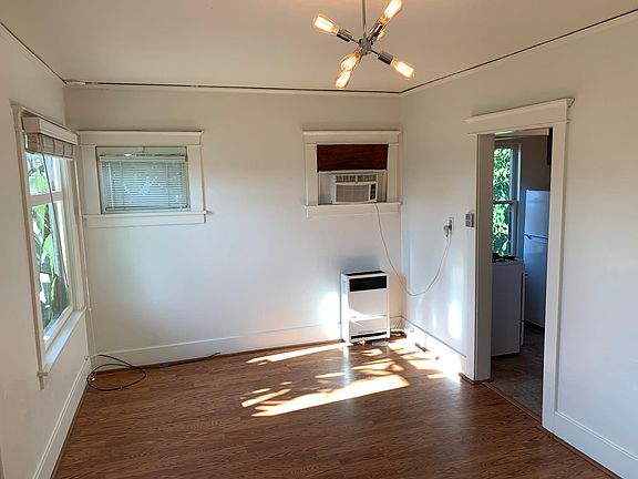 4th image of 608 Molino Ave