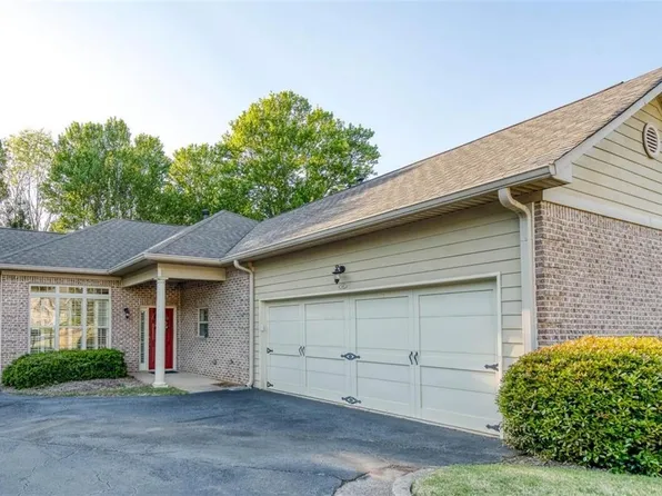 540 Mount Park Dr #8, Powder Springs, GA 30127