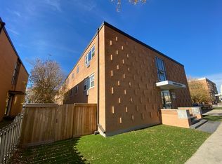 510 Burnell St #303, Winnipeg, MB R3G2B4