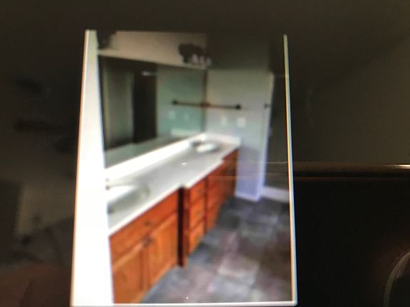 Master Bath dbl vanities