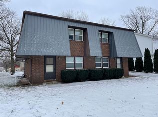 902 Railroad Ave, Normal, IL 61761