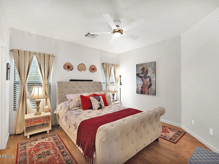868 E Savannah Dr — Photo 15